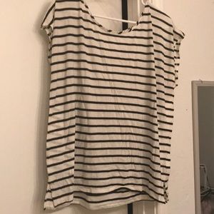 Gap criss crosses back t-shirt
